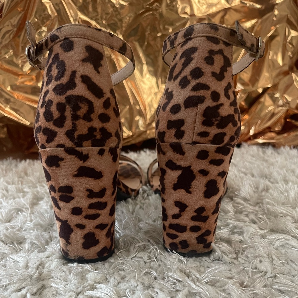 Cheetah/Leopard Print Block Heel - image 3